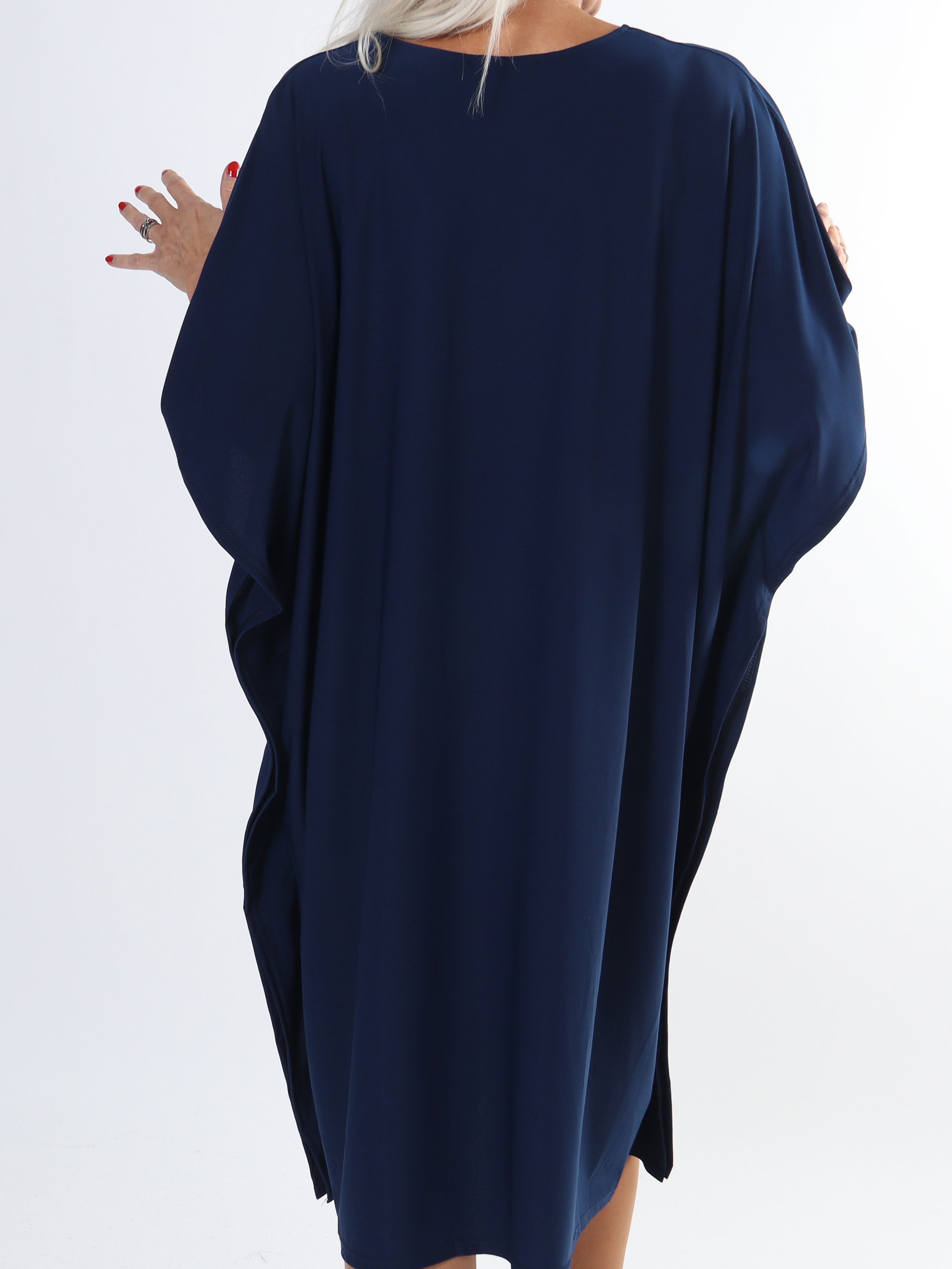 Azmina Plain - Ensfarvet elastisk plus size tunikakjole i løs pasform